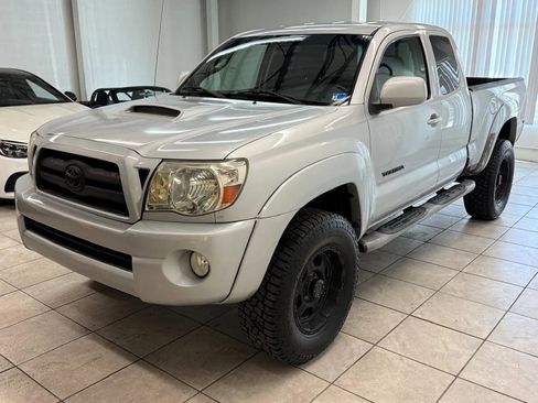 Used 2008 Toyota Tacoma Pickup 4D 6 ft image 3