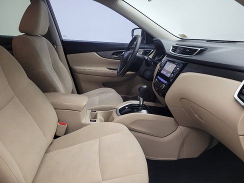 Used 2016 Nissan Rogue SV w/ SV Premium Package FWD image 21