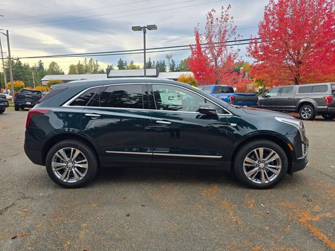 Used 2024 Cadillac XT5 Premium Luxury w/ Technology Package image 8