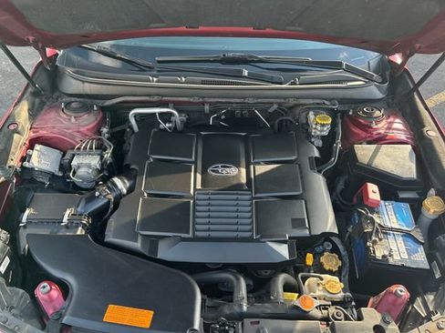 Used 2018 Subaru Outback 3.6R Limited image 23