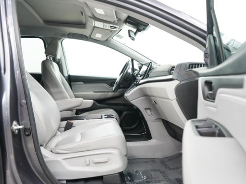 Used 2019 Honda Odyssey EX-L image 11