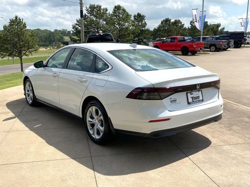 Used 2023 Honda Accord LX image 4