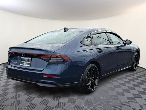 Used 2025 Honda Accord SE image 7