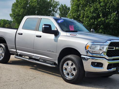 Used 2024 RAM 2500 Big Horn w/ Safety Group AWD/4WD image 2