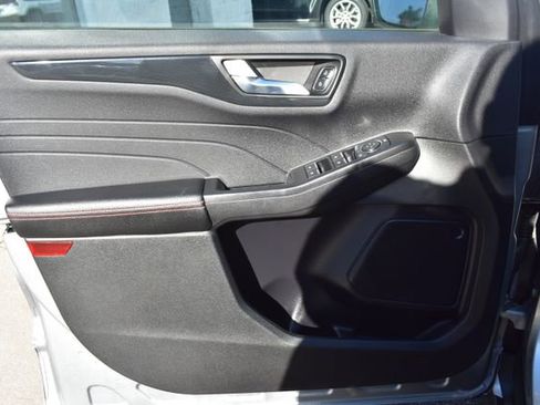Used 2023 Ford Escape ST-Line AWD/4WD image 17