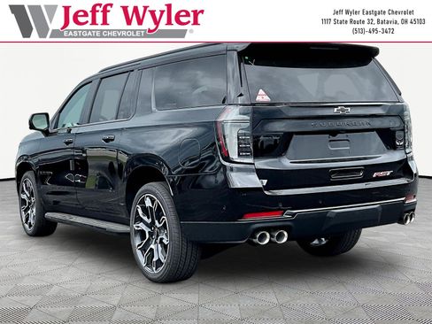 New 2026 Chevrolet Suburban RST w/ RST Capability Package AWD/4WD image 4