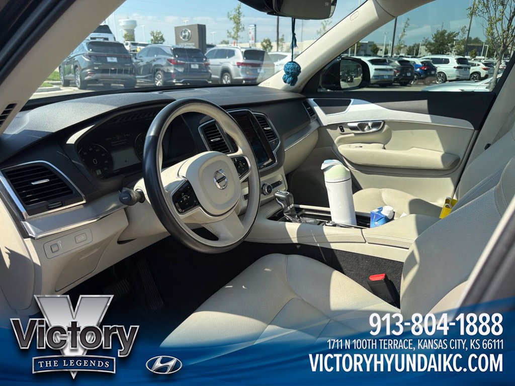 Used 2017 Volvo XC90 T6 Momentum w/ Vision Package AWD/4WD image 7