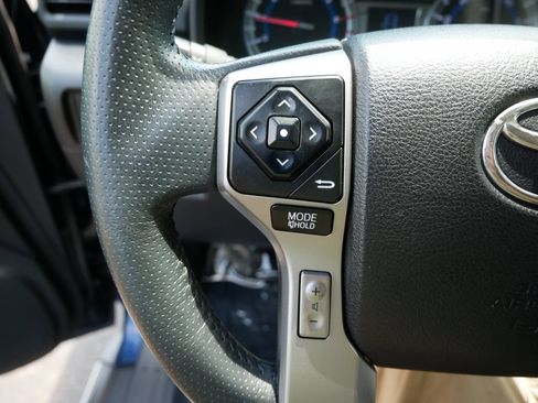 Used 2016 Toyota 4Runner SR5 Premium AWD/4WD image 29