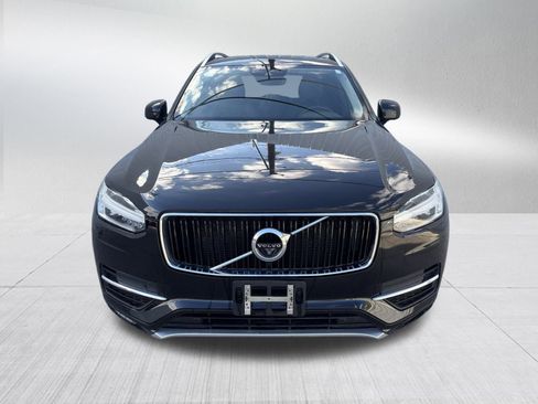 Used 2017 Volvo XC90 T6 Momentum w/ Vision Package image 2