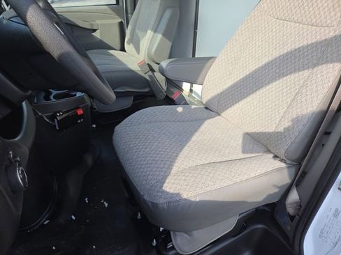 New 2026 GMC Savana 4500 w/ Power Convenience Package image 30