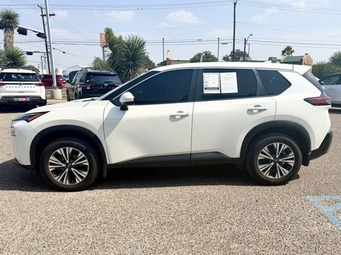 Certified 2023 Nissan Rogue SV image 4