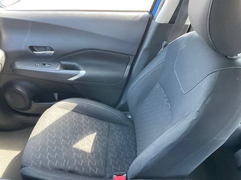 Used 2024 Nissan Kicks SV w/ Interior Electronics Package FWD image 17