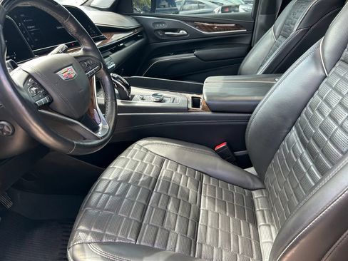 Used 2021 Cadillac Escalade ESV Sport Platinum w/ LPO, ONYX Package AWD/4WD image 11