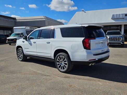 New 2026 GMC Yukon XL Denali w/ Sun & Power Step Package image 3