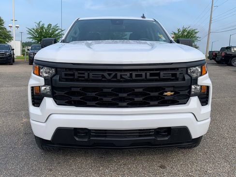 Used 2024 Chevrolet Silverado 1500 Custom AWD/4WD image 3