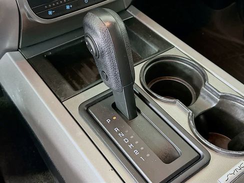 Used 2017 Ford Expedition XLT image 19