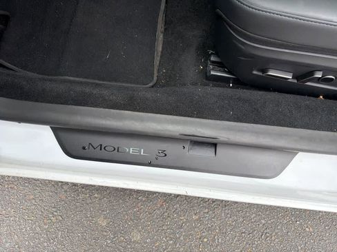 Used 2025 Tesla Model 3 Long Range image 16