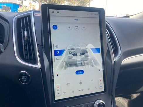 Used 2024 Ford Edge Titanium image 25