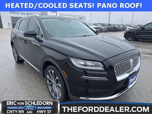 Used 2022 Lincoln Nautilus Reserve image 1