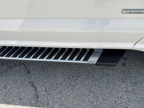 Used 2015 Ford F150 Lariat RWD image 19