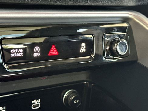 New 2025 Audi Q5 Premium AWD/4WD image 20