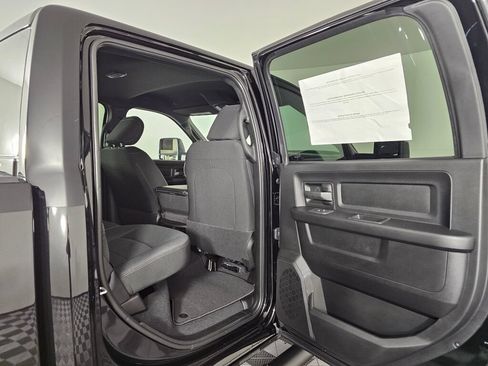 New 2026 RAM 2500 Tradesman AWD/4WD image 34