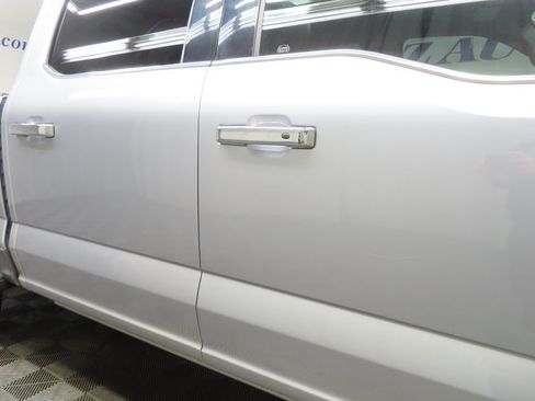 Used 2024 Ford F250 Platinum AWD/4WD image 32