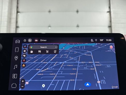 Used 2024 GMC Canyon Denali image 27