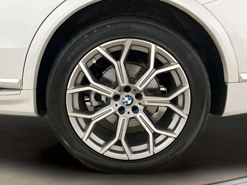 Used 2025 BMW X7 xDrive40i AWD/4WD image 93