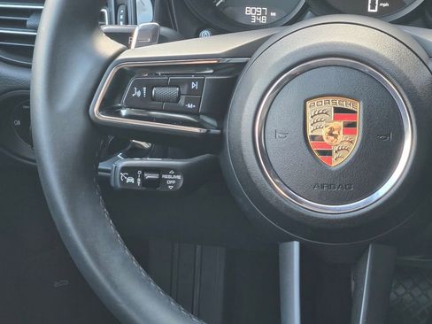 Used 2025 Porsche Macan w/ Premium Package Plus AWD/4WD image 18
