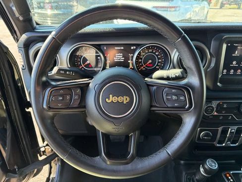 Used 2019 Jeep Wrangler Unlimited Sport S AWD/4WD image 40