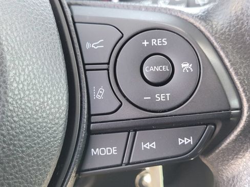 Used 2024 Toyota RAV4 LE FWD image 22