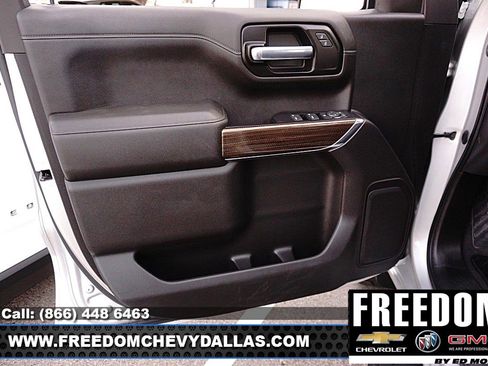 Used 2021 Chevrolet Silverado 1500 LT image 32