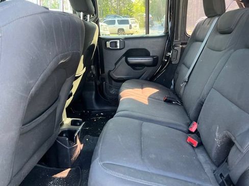 Used 2019 Jeep Wrangler Unlimited Sport S AWD/4WD image 28