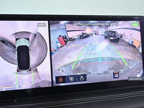 New 2026 INFINITI QX60 Luxe w/ Family Package image 14