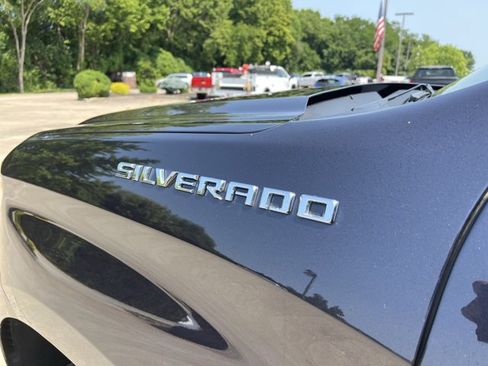 Used 2023 Chevrolet Silverado 1500 LT AWD/4WD image 32