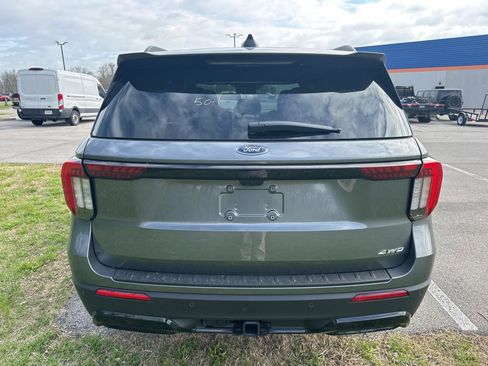 New 2026 Ford Explorer ST-Line w/ ST-Line Street Pack AWD/4WD image 8