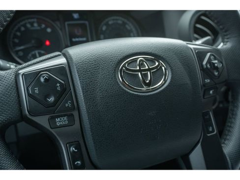 Used 2023 Toyota Tacoma TRD Sport AWD/4WD image 28