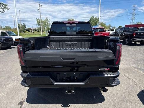 New 2026 GMC Sierra 3500 AT4 w/ AT4 Premium Plus Package AWD/4WD image 25