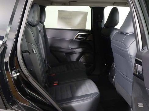 New 2026 Mitsubishi Outlander SE AWD/4WD image 35