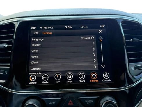 Used 2021 Jeep Grand Cherokee Limited w/ Sun & Sound Group AWD/4WD image 33