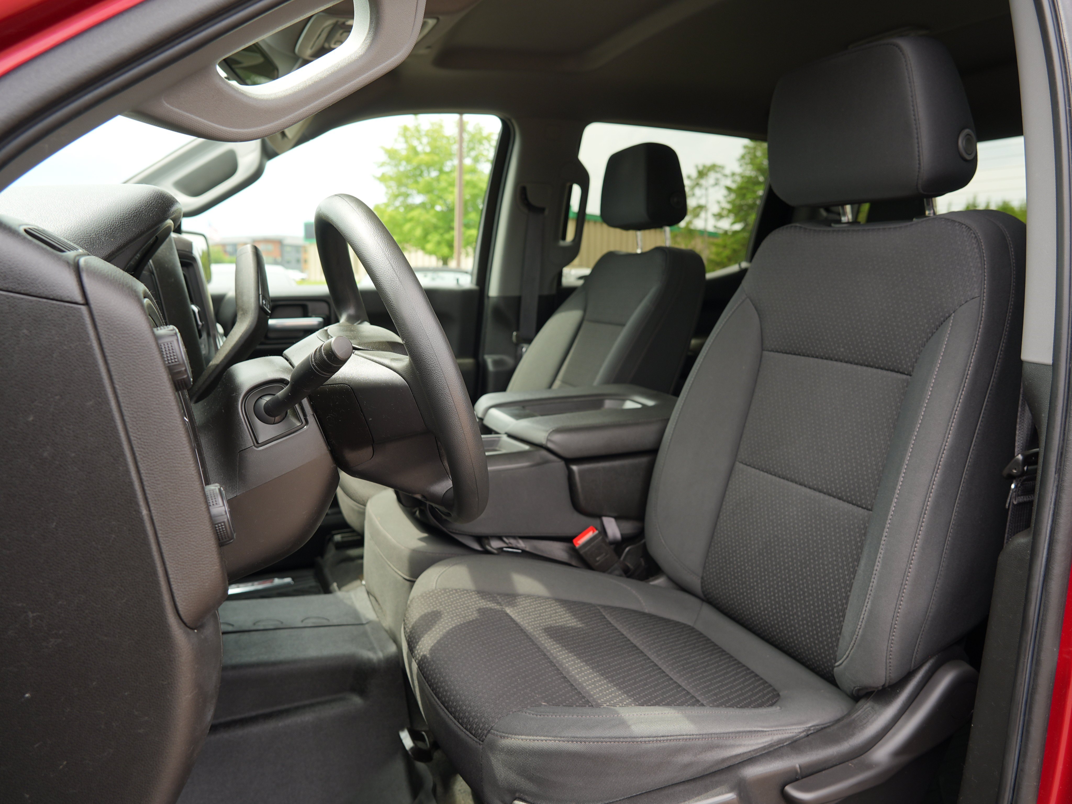 Used 2021 Chevrolet Silverado 1500 Custom Trail Boss w/ LPO, Dark Essentials Package AWD/4WD image 12