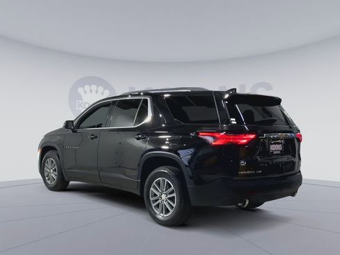 Used 2023 Chevrolet Traverse LT image 8