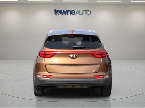 Used 2018 Kia Sportage LX w/ LX Popular Package AWD/4WD image 4