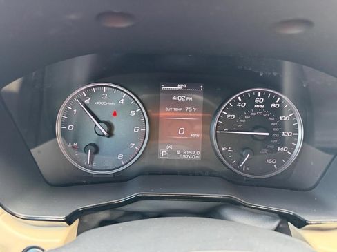 Used 2023 Subaru Outback Premium AWD/4WD image 37