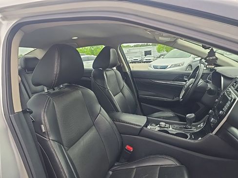 Used 2021 Nissan Maxima 3.5 SV w/ Floor Mat Group FWD image 21