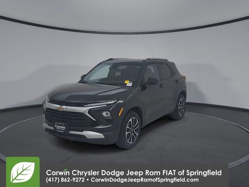 Used 2025 Chevrolet TrailBlazer LT image 6