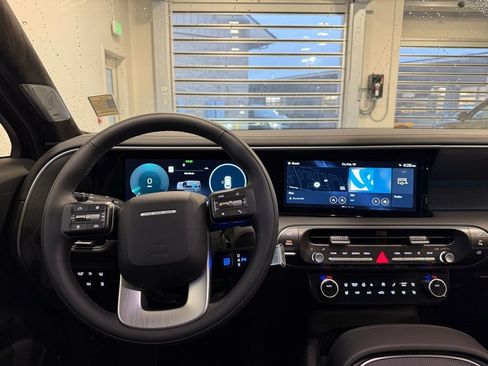 Used 2026 Hyundai Palisade Calligraphy image 23