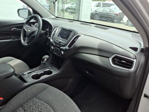 Used 2022 Chevrolet Equinox LT AWD/4WD image 22