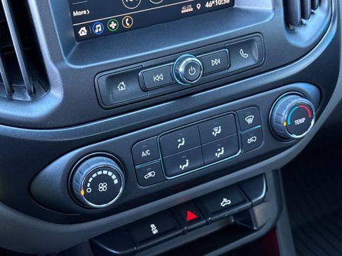 Used 2022 Chevrolet Colorado W/T w/ WT Convenience Package image 17